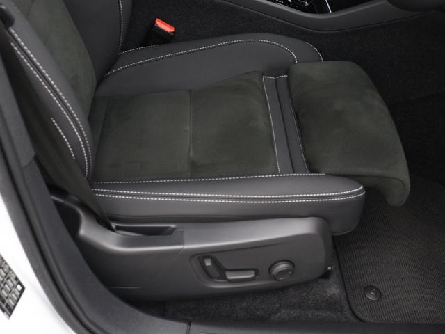 C40リチャージ リチャージ アルティメットシングルモーター 電気自動車 パノラマルーフ ピクセルLED Google搭載 ドラレコ harman/kardon 前後シートヒーター ステアリングヒーター 20AW パワーテールゲート ワイヤレススマホチャージ(38枚目)