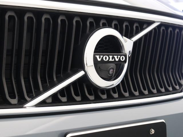 XC40 T4 モメンタム ドラレコ 19インチAW リア5面ダークティンテッドガラス テキスタイルコンビシート 360°カメラ 運転席8ウェイパワーシート LEDヘッドライト レーンキープ 追従クルーズコントロール(19枚目)