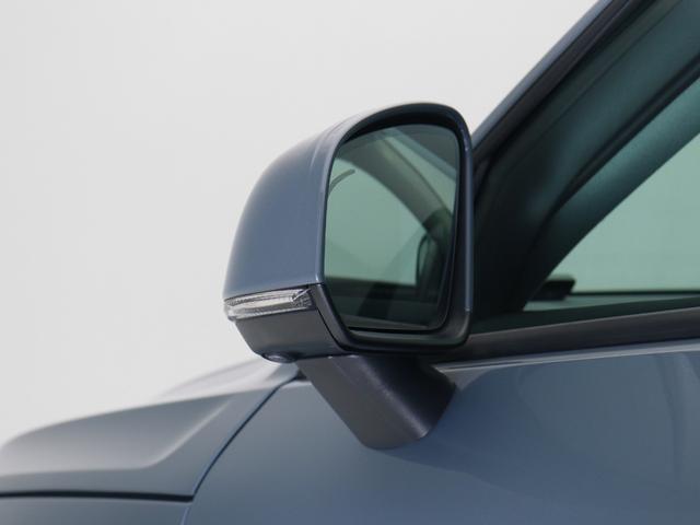 XC40 T4 モメンタム ドラレコ 19インチAW リア5面ダークティンテッドガラス テキスタイルコンビシート 360°カメラ 運転席8ウェイパワーシート LEDヘッドライト レーンキープ 追従クルーズコントロール(21枚目)