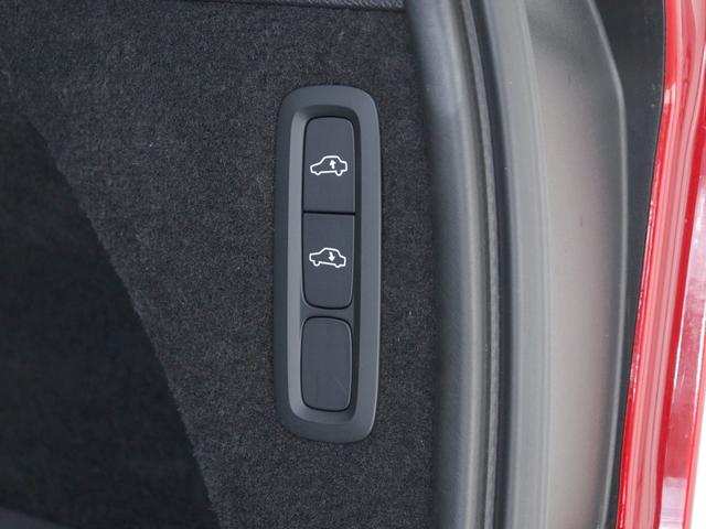 XC90 B6 AWD インスクリプション B6エンジン搭載 サンルーフ B&Wプレミアムサウンド エアサス 2021年モデル 3列7人乗り ドラレコ 48V 白革 リラクゼーション機能 クリスタルシフトノブ 360°カメラ パワーテールゲート(34枚目)