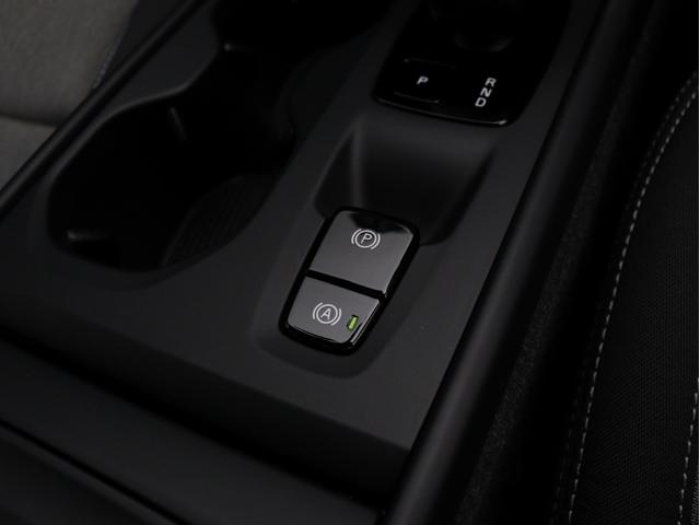 ＸＣ４０ プラス　プロ　Ｂ３　クライメートＰＫＧ　Ｇｏｏｇｌｅ搭載　ドラレコ　４８Ｖ　ｈａｒｍａｎ／ｋａｒｄｏｎ　前後シートヒーター　ステアリングヒーター　リア５面ダークティンテッドガラス　パワーテールゲート　３６０°カメラ（49枚目）