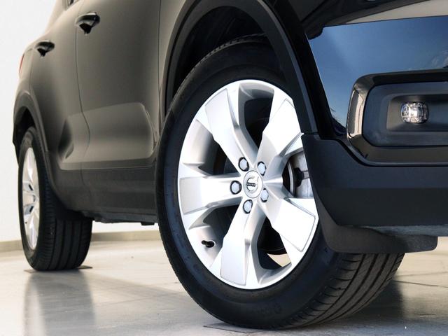 ＸＣ４０ Ｔ４　モメンタム　テキスタイルコンビシート　３６０°カメラ　ＬＥＤヘッドライト　運転席パワーシート　アーバングリッドアルミニウムパネル　１８インチＡＷ　電動ランバーサポート　レーンキープ　追従クルーズコントロール（7枚目）