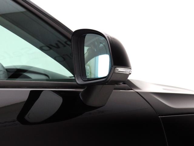 ＸＣ４０ Ｔ４　モメンタム　テキスタイルコンビシート　３６０°カメラ　ＬＥＤヘッドライト　運転席パワーシート　アーバングリッドアルミニウムパネル　１８インチＡＷ　電動ランバーサポート　レーンキープ　追従クルーズコントロール（20枚目）