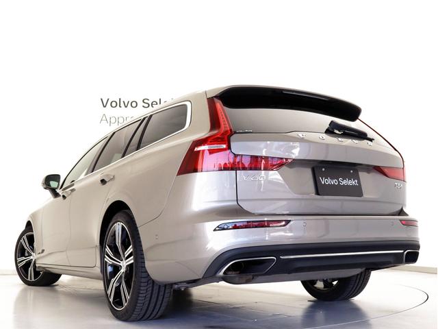 Ｖ６０ Ｔ５　インスクリプション　サンルーフ　プラスＰＫＧ　茶革　１９インチダイヤモンドカットＡＷ　前後シートヒーター　ステアリングホイールヒーター　テイラードダッシュボード　リラクゼーション機能　ベンチレーション機能　３６０°カメラ（28枚目）
