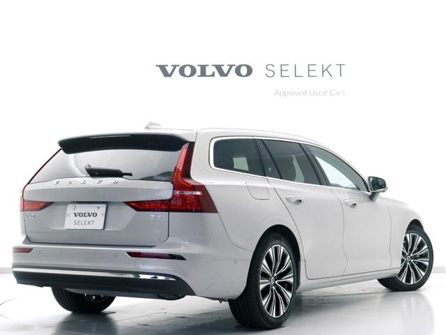Ｖ６０ アルティメット　Ｂ４　社内使用車　Ｇｏｏｇｌｅ搭載　前後純正ドラレコ　４８Ｖ　ｈａｒｍａｎ／ｋａｒｄｏｎ　クリスタルシフトノブ　前後シートヒーター　ステアリングヒーター　リラクゼーション機能　１８ＡＷ　ドリフトウッドパネル（6枚目）