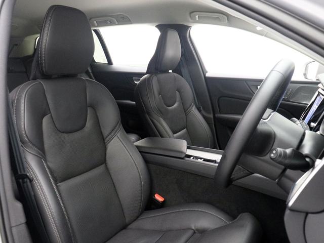Ｖ６０ アルティメット　Ｂ４　社内使用車　Ｇｏｏｇｌｅ搭載　前後純正ドラレコ　４８Ｖ　ｈａｒｍａｎ／ｋａｒｄｏｎ　クリスタルシフトノブ　前後シートヒーター　ステアリングヒーター　リラクゼーション機能　１８ＡＷ　ドリフトウッドパネル（35枚目）