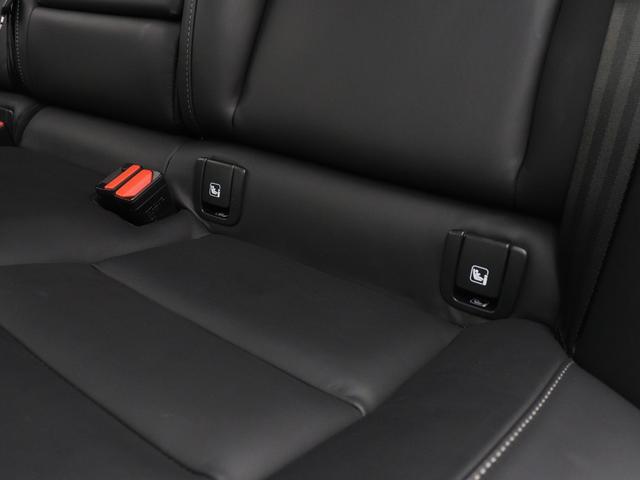 V60 アルティメット B4 社用車 Google搭載 ドラレコ 48V harman/kardon 前後シートヒーター ステアリングヒーター クリスタルシフトノブ ドリフトウッドパネル リラクゼーション機能 18インチAW(41枚目)