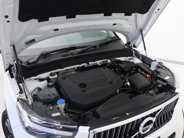 XC40 B4 AWD インスクリプション サンルーフ ドラレコ 48V harman/kardon 白革 前後シートヒーター ステアリングヒーター パワーテールゲート 360°カメラ クリスタルシフトノブ ドリフトウッドパネル 19インチAW(23枚目)