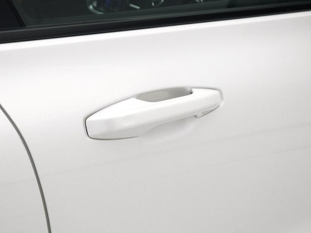 S60 リチャジアルティメットT6AWDプラグインハイブリド PHEV サンルーフ 社用車 Google搭載 ドラレコ 茶革 harman/kardon 前後シートヒーター ステアリングヒーター リラクゼーション機能 クリスタルシフトノブ 19インチAW(26枚目)