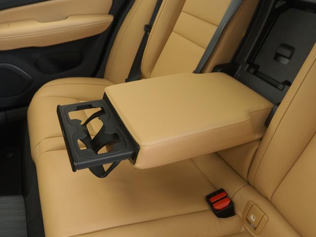 S60 リチャジアルティメットT6AWDプラグインハイブリド PHEV サンルーフ 社用車 Google搭載 ドラレコ 茶革 harman/kardon 前後シートヒーター ステアリングヒーター リラクゼーション機能 クリスタルシフトノブ 19インチAW(40枚目)