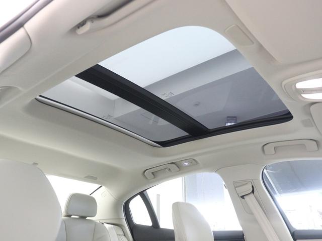 S60 リチャジアルティメットT6AWDプラグインハイブリド PHEV サンルーフ 社用車 Google搭載 ドラレコ 白革 harman/kardon 前後シートヒーター ステアリングヒーター リラクゼーション機能 クリスタルシフトノブ 19インチAW(5枚目)