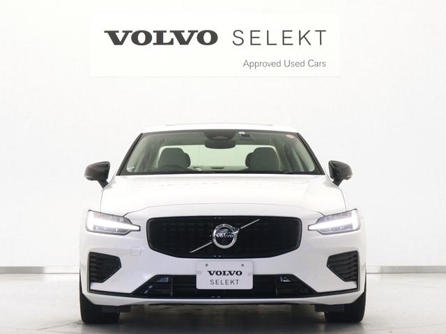 S60 リチャジアルティメットT6AWDプラグインハイブリド PHEV サンルーフ 社用車 Google搭載 ドラレコ 白革 harman/kardon 前後シートヒーター ステアリングヒーター リラクゼーション機能 クリスタルシフトノブ 19インチAW(10枚目)