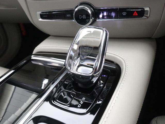 S60 リチャジアルティメットT6AWDプラグインハイブリド PHEV サンルーフ 社用車 Google搭載 ドラレコ 白革 harman/kardon 前後シートヒーター ステアリングヒーター リラクゼーション機能 クリスタルシフトノブ 19インチAW(20枚目)