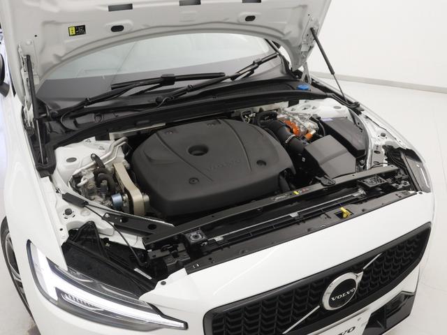 S60 リチャジアルティメットT6AWDプラグインハイブリド PHEV サンルーフ 社用車 Google搭載 ドラレコ 白革 harman/kardon 前後シートヒーター ステアリングヒーター リラクゼーション機能 クリスタルシフトノブ 19インチAW(22枚目)