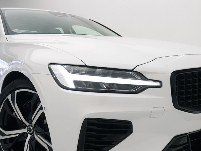 S60 リチャジアルティメットT6AWDプラグインハイブリド PHEV サンルーフ 社用車 Google搭載 ドラレコ 白革 harman/kardon 前後シートヒーター ステアリングヒーター リラクゼーション機能 クリスタルシフトノブ 19インチAW(24枚目)