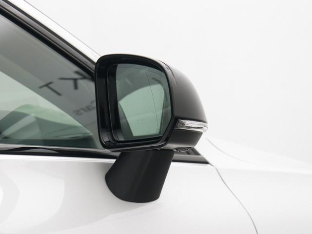 S60 リチャジアルティメットT6AWDプラグインハイブリド PHEV サンルーフ 社用車 Google搭載 ドラレコ 白革 harman/kardon 前後シートヒーター ステアリングヒーター リラクゼーション機能 クリスタルシフトノブ 19インチAW(25枚目)