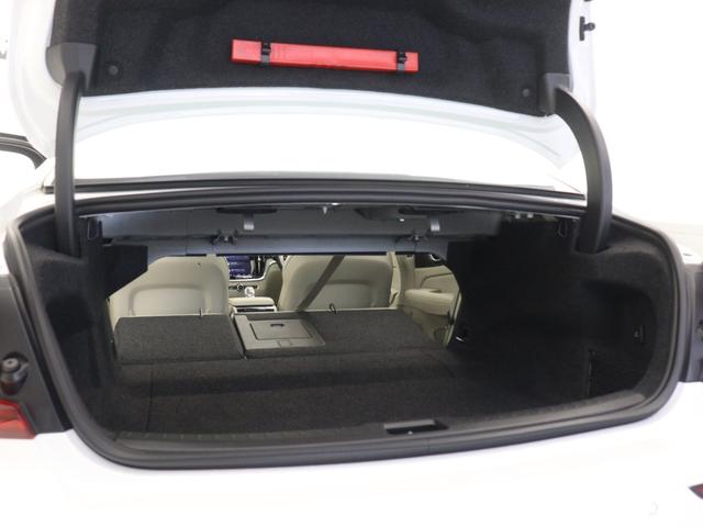 S60 リチャジアルティメットT6AWDプラグインハイブリド PHEV サンルーフ 社用車 Google搭載 ドラレコ 白革 harman/kardon 前後シートヒーター ステアリングヒーター リラクゼーション機能 クリスタルシフトノブ 19インチAW(32枚目)
