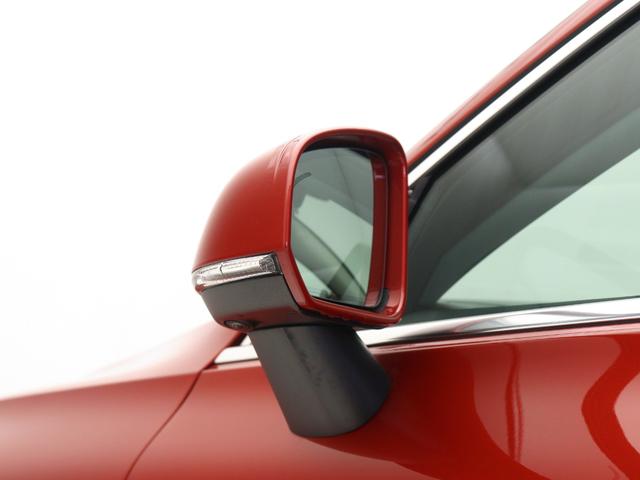 V60 アルティメット B4 社用車 Google搭載 ドラレコ 48V harman/kardon 前後シートヒーター ステアリングヒーター リラクゼーション機能 ベンチレーション機能 クリスタルシフトノブ ドリフトウッドパネル(25枚目)