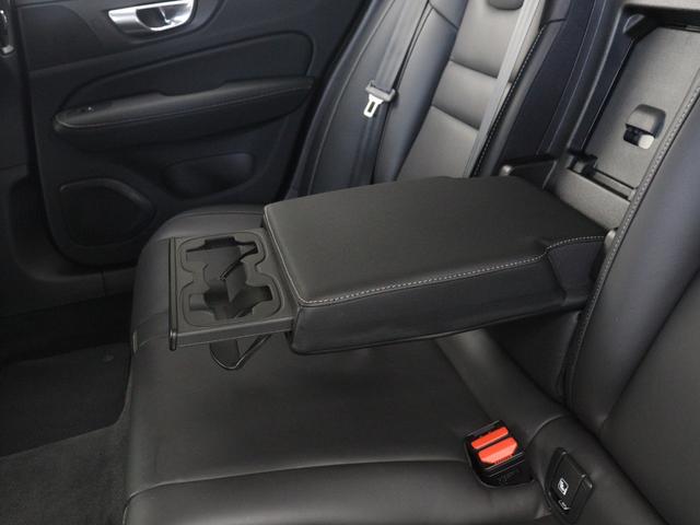 V60 アルティメット B4 社用車 Google搭載 ドラレコ 48V harman/kardon 前後シートヒーター ステアリングヒーター リラクゼーション機能 ベンチレーション機能 クリスタルシフトノブ ドリフトウッドパネル(39枚目)