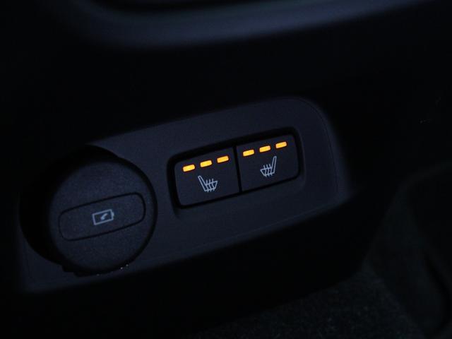 XC40 アルティメット B4 AWD 2023年モデル Google ドラレコ 48V harman/kardon クリスタルシフトノブ ドリフトウッドパネル 前後シートヒーター ステアリングヒーター パワーテールゲート 360°カメラ(13枚目)