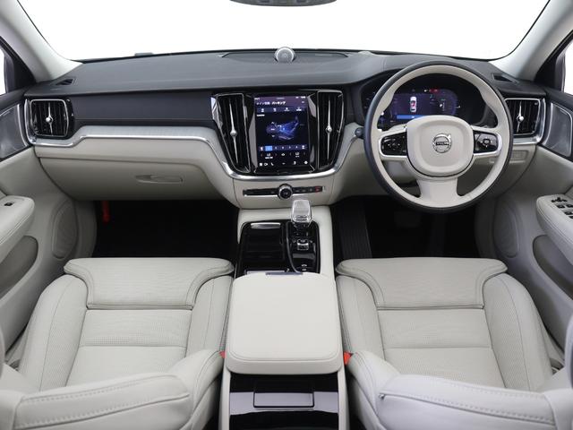 Ｖ６０ ウルトラ　Ｔ６　ＡＷＤ　プラグインハイブリッド　ＰＨＥＶ　サンルーフ　Ｂ＆Ｗ　Ｇｏｏｇｌｅ搭載　前後純正ドラレコ　白革　クリスタルシフトノブ　ドリフトウッドパネル　前後シートヒーター　ステアリングヒーター　リラクゼーション機能　ベンチレーション機能（4枚目）