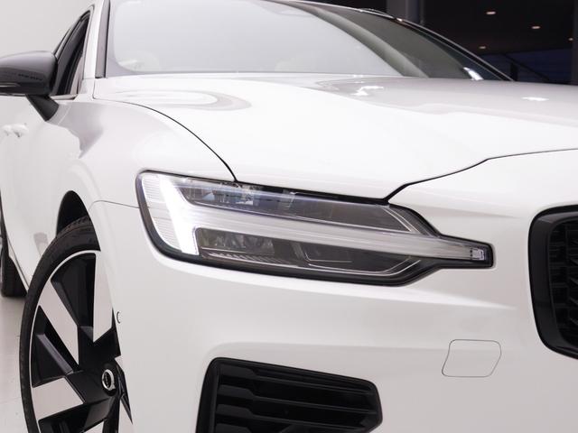 V60 ウルトラ T6 AWD プラグインハイブリッド PHEV サンルーフ 社用車 Google搭載 harman/kardon デジタルルームミラー クリスタルシフトノブ リニアライムウッドパネル 前後シートヒーター ステアリングヒーター 19AW(25枚目)