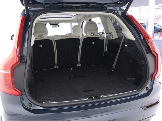 XC90 リチャージアルテメットT8AWDプラグインハイブリド PHEV サンルーフ エアサス 2023年モデル 3列7人乗り Google搭載 ドラレコ harman/kardon 白革 グレーアッシュウッドパネル クリスタルシフトノブ 前後シートヒーター(12枚目)