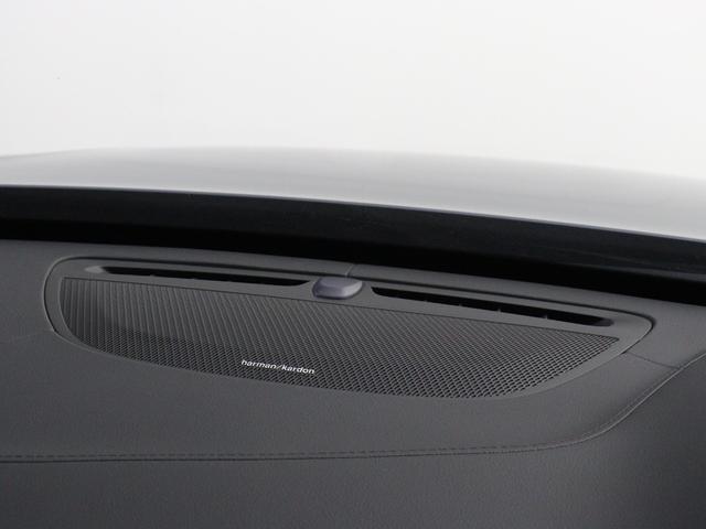 XC90 リチャージアルテメットT8AWDプラグインハイブリド PHEV サンルーフ エアサス 2023年モデル 3列7人乗り Google搭載 ドラレコ harman/kardon 白革 グレーアッシュウッドパネル クリスタルシフトノブ 前後シートヒーター(18枚目)