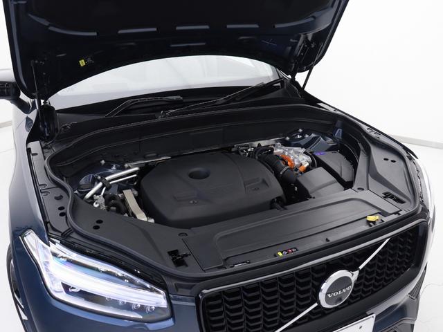 XC90 リチャージアルテメットT8AWDプラグインハイブリド PHEV サンルーフ エアサス 2023年モデル 3列7人乗り Google搭載 ドラレコ harman/kardon 白革 グレーアッシュウッドパネル クリスタルシフトノブ 前後シートヒーター(26枚目)