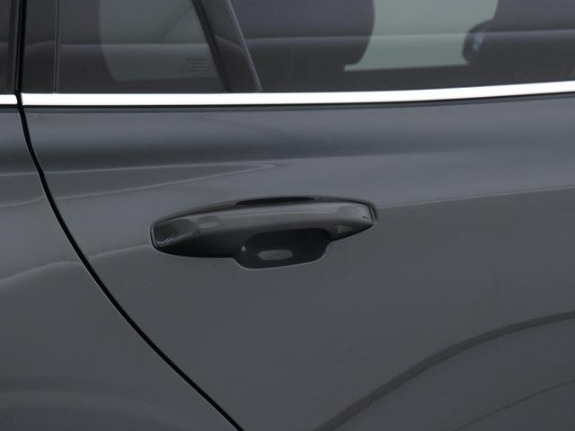 V60 T5 インスクリプション サンルーフ ドラレコ 2019年モデル 19インチダイヤモンドカットAW harman/kardon マッサージ機能 フロントシートヒーター&シートエアコン ドリフトウッドパネル パワーテールゲート(24枚目)