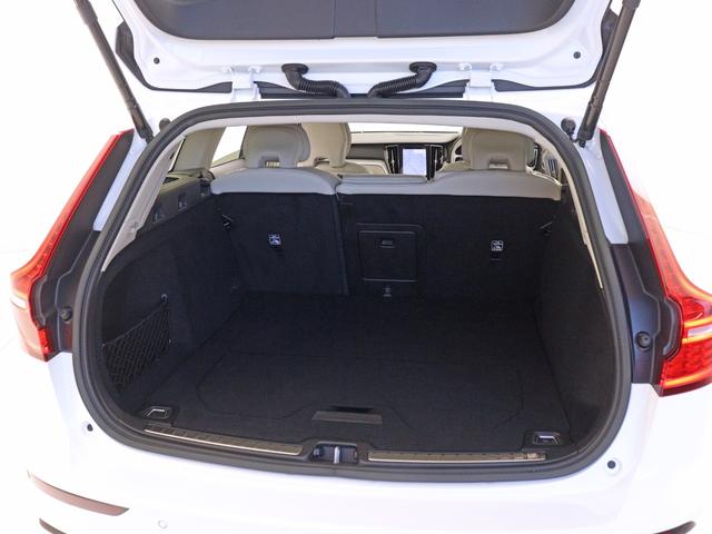 V60 アルティメット B4 Google搭載 ドラレコ 48V harman/kardon クリスタルシフトノブ ドリフトウッドパネル 前後シートヒーター リラクゼーション機能 ステアリングホイールヒーター 18インチAW(10枚目)