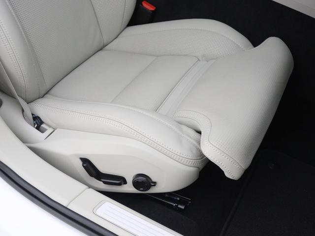 V60 アルティメット B4 Google搭載 ドラレコ 48V harman/kardon クリスタルシフトノブ ドリフトウッドパネル 前後シートヒーター リラクゼーション機能 ステアリングホイールヒーター 18インチAW(35枚目)