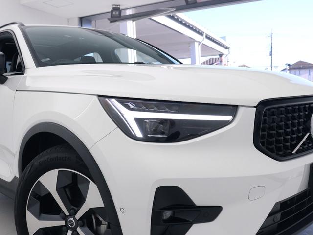 XC40 アルティメット B4 AWD ダークエディション サンルーフ ピクセルLED 特別仕様車 Google搭載 ドラレコ 48V harman/kardon 前後シートヒーター ステアリングヒーター パワーテールゲート 360°カメラ 19インチAW(25枚目)