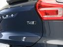 【T4 AWD】ごく低回転から発生されるゆとりあるパワーが、路面状況を問わない扱いやすさの源です。