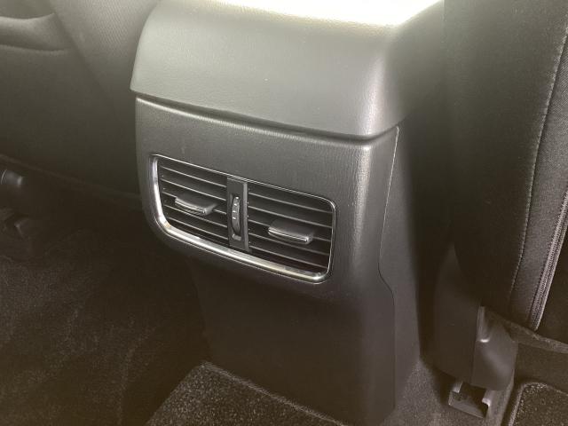 ＣＸ－５ ２．０　２０Ｓ　２ＷＤ　ＣＤ／ＤＶＤ＋地デジ　３６０℃ビューモニター　衝突軽減システム　ＬＥＤライト　ナビ＆ＴＶ　オートエアコン　ミュージックプレイヤー接続可　盗難防止装置　ＤＶＤ再生　ＡＢＳ　キーレス　Ｉ－ＳＴＯＰ（10枚目）