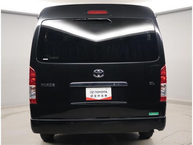 ハイエースワゴン ＧＬ　定期点検記録簿　ＰＳＤ　ＷエアＢ　４ＷＤ車　フルフラットシート　ダブルエアコン　キーレスエントリー　１００Ｖ　エアコン　横滑り防止　ナビテレビ　ＡＢＳ　ＥＴＣ車載器　パワステ　メモリーナビ　ＤＶＤ再生（2枚目）
