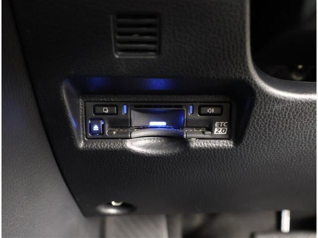 ノア ハイブリッドS-Z エアロ 横滑り防止機能 エアバッグ オートクルーズコントロール 地デジ 両側自動ドア ダブルエアコン スマートエントリー LEDランプ バックモニター メモリナビ 3列シート ETC付き ABS(24枚目)