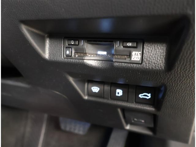 クラウン Z レザーシート 寒冷地仕様 LEDヘッドライト 地デジTV ABS AC100V パワーシート バックモニター スマートキー ETC ドライブレコーダー アルミホイール エアコン 盗難防止装置 キーレス(15枚目)