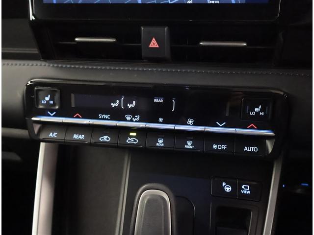 ヴォクシー ハイブリッドＳ－Ｚ　パワーウィンドウ　ＤＶＤ再生機能　インテリキー　横滑防止装置　地デジＴＶ　アクティブクルーズコントロール　フルオートエアコン　リアカメラ　エアバッグ　ＡＢＳ　１００Ｖ充電　ナビＴＶ　ＷＡＣ　キーレス（12枚目）