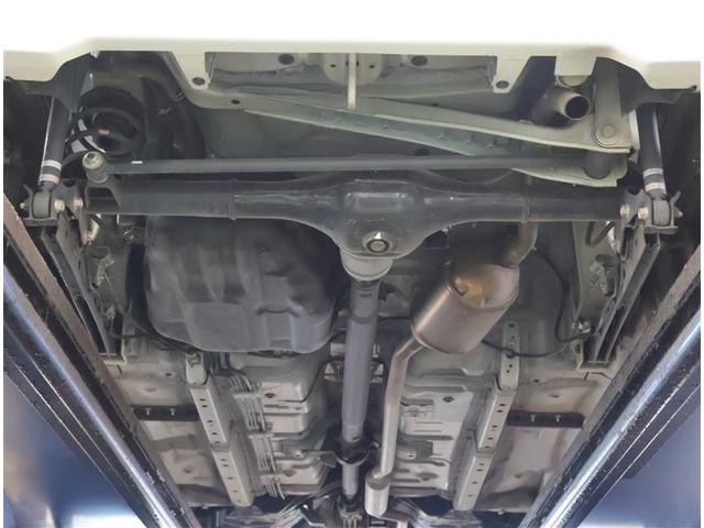 タント カスタムＲＳ　ＳＡ　Ｒカメラ　アルミ　地デジＴＶ　ナビＴＶ　横滑り防止装置　ＬＥＤヘッドライト　記録簿　キーレス　盗難防止装置　ミュージックプレイヤー接続可　ベンチシート　ＥＴＣ　パワーウィンドウ　４ＷＤ　オートエアコン（20枚目）