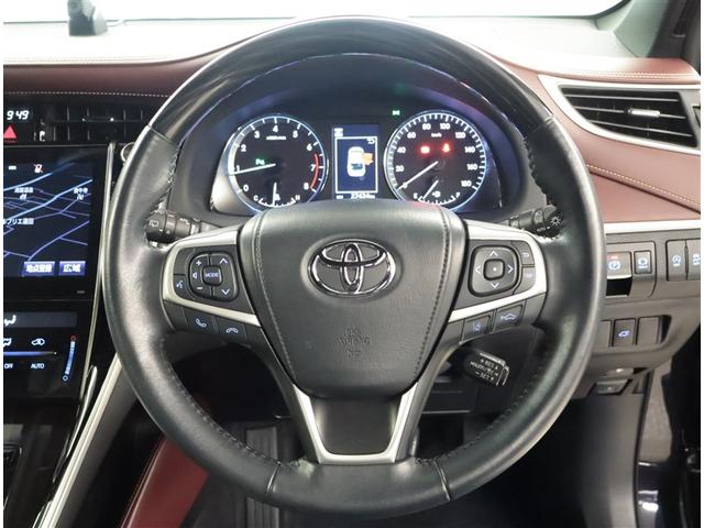 ハリアー プログレス　衝突軽減ブレーキ　横滑り防止機能　オートクルーズコントロール　地デジＴＶ　ＥＴＣ車載器　バックカメラ　ＬＥＤヘッドランプ　ミュージックプレイヤー接続可　ＤＶＤ再生　盗難防止装置　ＡＢＳ　エアバッグ（6枚目）