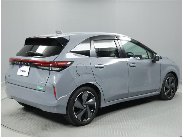 オーラ Ｇ　レザーエディション　追突防止　地デジ　ミュージックプレイヤー接続可　横滑り防止　クルコン　本革　ＬＥＤ　盗難防止　記録簿　バックモニター　ＥＴＣ　インテリジェントキー　メモリーナビゲーション　ＡＷ　キーレスエントリー（3枚目）