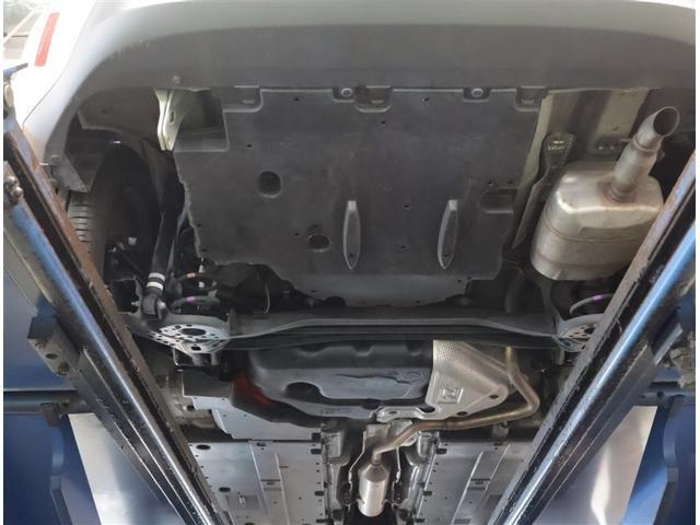 ヤリスクロス ハイブリッドZ インテリジェントキー アルミホイル LEDライト リアカメラ クルーズコントロール 整備記録簿 横滑り防止システム ナビTV メモリーナビゲーション 電動シ-ト パワステ オートエアコン キーフリー(21枚目)