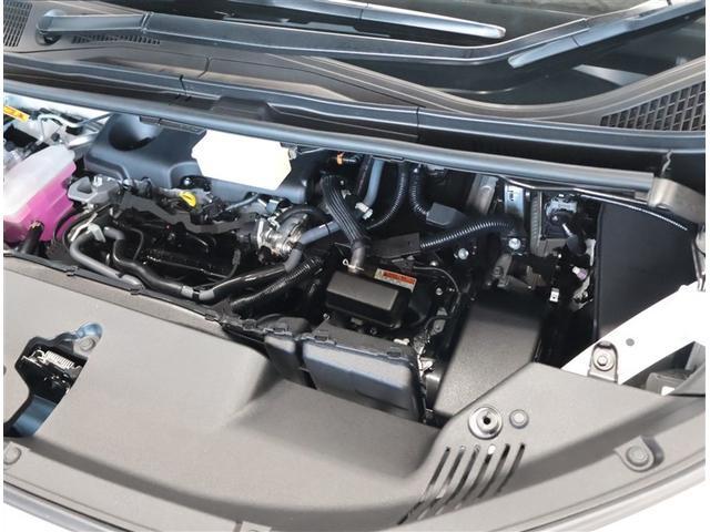 エンジンルームもクリーニング済みです。きれいにしているとトラブルの早期発見が出来ますね！