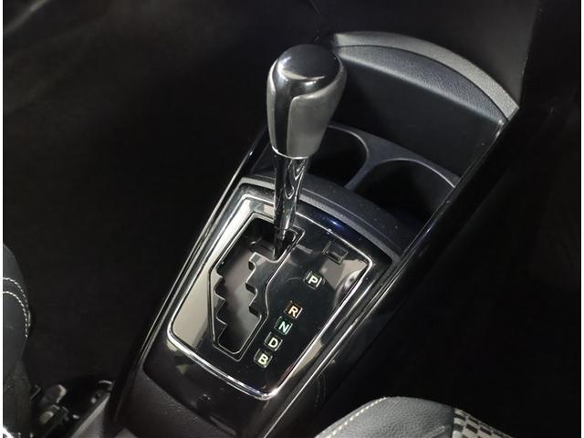 カローラフィールダー ハイブリッドＧ　ダブルバイビー　ＰＣＳ　インテリキー　横滑防止　フルセグＴＶ　メンテナンスノート　ＬＥＤヘッドライト　オートエアコン　ＥＴＣ　ＤＶＤ再生　アルミホイール　キーフリーシステム　サイドエアバッグ　ナビＴＶ　ＡＢＳ（18枚目）