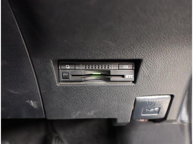 カローラフィールダー ハイブリッドＧ　ダブルバイビー　ＰＣＳ　インテリキー　横滑防止　フルセグＴＶ　メンテナンスノート　ＬＥＤヘッドライト　オートエアコン　ＥＴＣ　ＤＶＤ再生　アルミホイール　キーフリーシステム　サイドエアバッグ　ナビＴＶ　ＡＢＳ（22枚目）