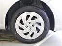 タイヤサイズは185/60R15です。