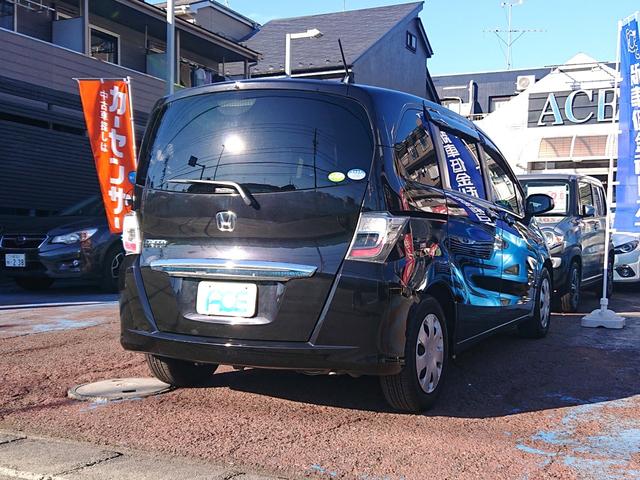 フリード G ジャストセレクション・3列シート・7人乗り・ワンオーナー ・禁煙車・パイオニア製メモリーナビゲーション・ETC車載器・パワースライドドア・スマートキーx2・整備記録簿&取扱説明書(10枚目)