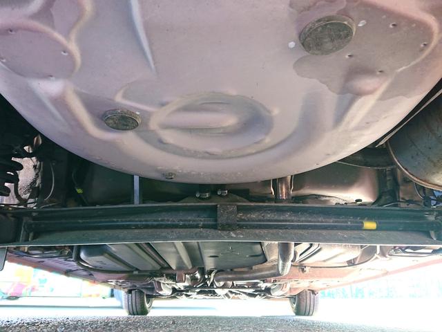 シエンタ Ｇ・３列シート７人乗り・禁煙車・トヨタセーフティーセンス・　プリクラッシュセーフティ・レーンディパーチャーアラート・オートマチックハイビーム・両側パワースライドドア・純正ＳＤナビゲーション＆バックモニター・スマートキー＆プッシュスタート・整備記録簿＆取扱説明書（47枚目）