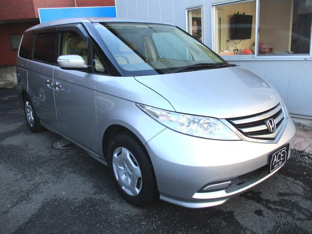 エリシオン MX 後期型両側オートスライドドアHIDライトHDDナビバックカメラCD録音機能ベージュインテリアセンターテーブルキーレスエントリー8人乗チェーン駆動VTECエンジン記録簿(3枚目)